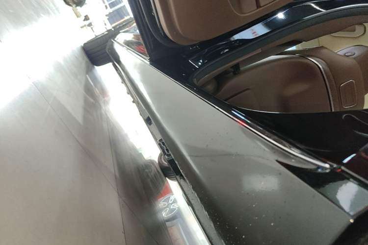 Used Mercedes-Benz E-Class 2018 E 200 L Left Side Sill