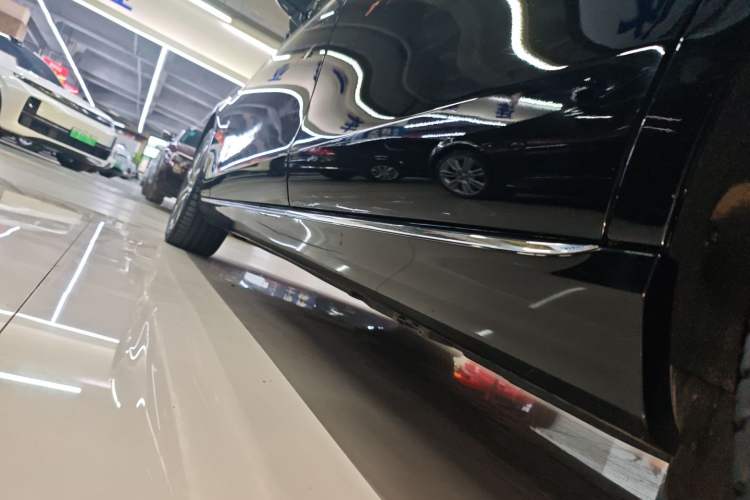 Used Mercedes-Benz E-Class 2018 E 200 L Left Side Sill