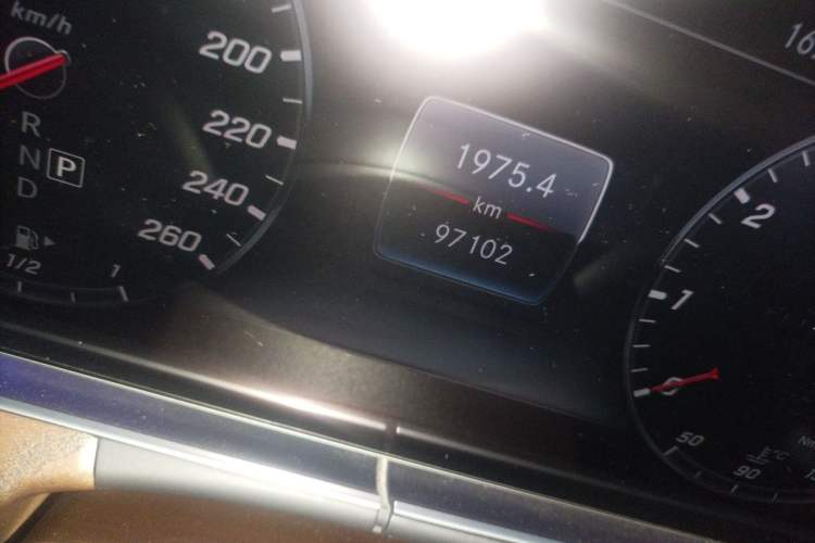Used Mercedes-Benz E-Class 2018 E 300 L Luxury Model Odometer Close Up