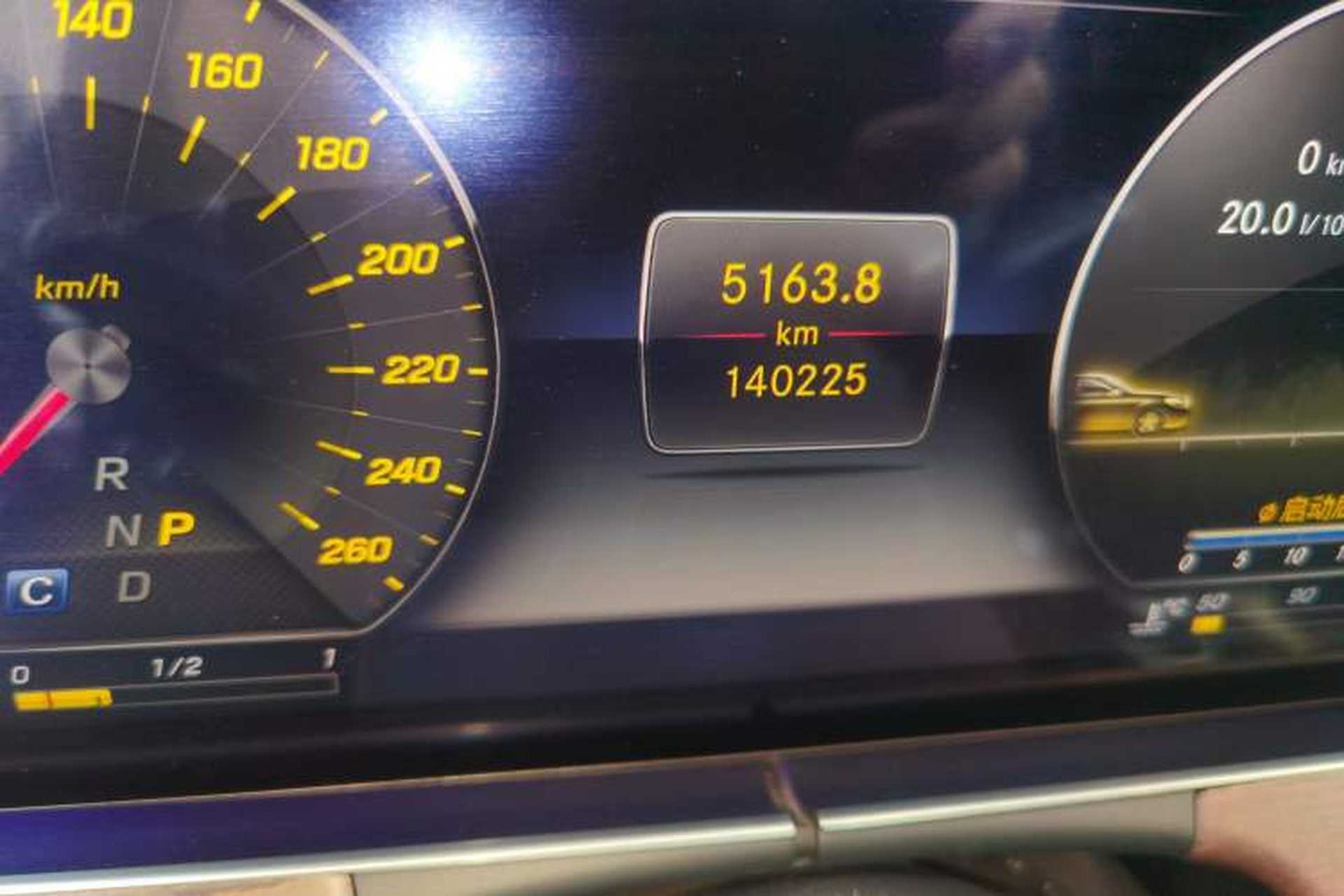 Used Mercedes-Benz E-Class 2018 E 200 L Odometer Close Up