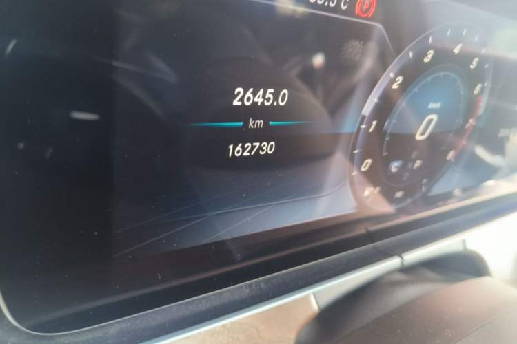 Used Mercedes-Benz E-Class 2018 E 300 L Luxury Model Odometer Close Up