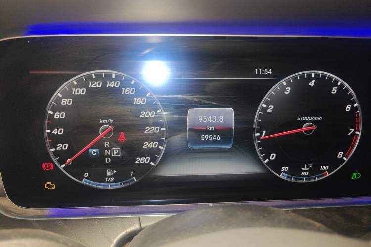 Used Mercedes-Benz E-Class 2018 Facelift E 200 L Sport Edition Odometer Close Up