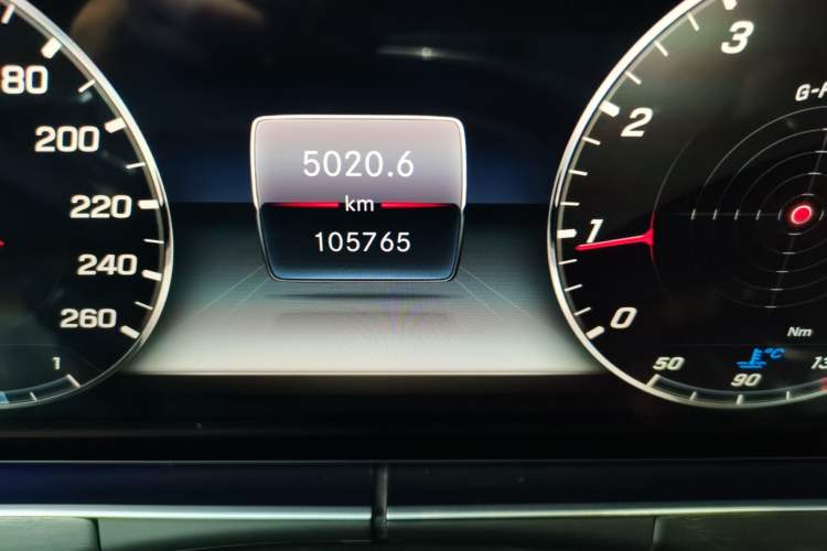 Used Mercedes-Benz E-Class 2018 Facelift E 200 L Sport Edition Odometer Close Up