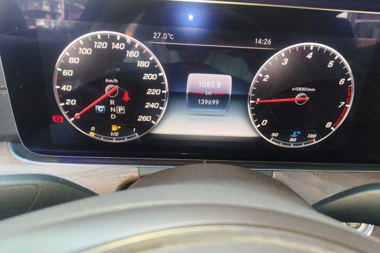 Used Mercedes-Benz E-Class 2018 Facelift E 200 L 4MATIC Odometer Close Up