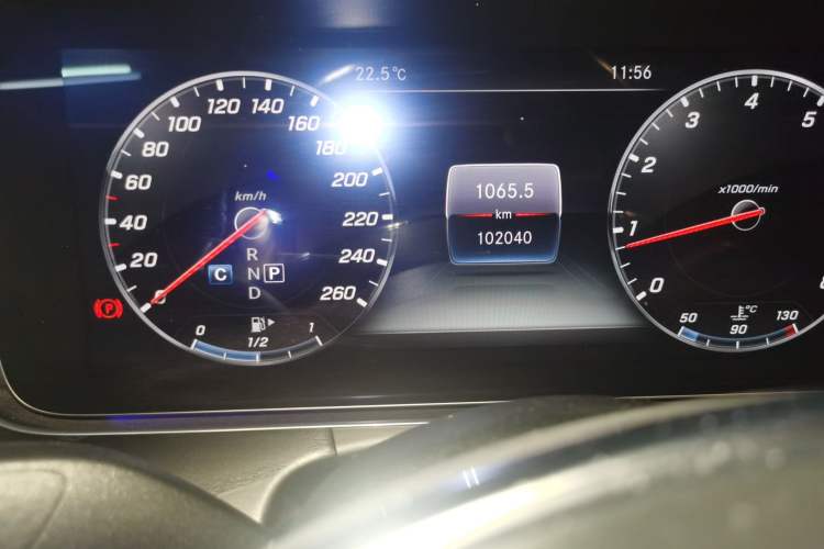 Used Mercedes-Benz E-Class 2018 Facelift E 200 L Sport Edition Odometer Close Up