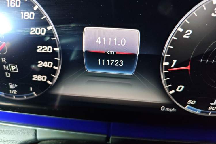 Used Mercedes-Benz E-Class 2018 Restyled E 300 L Sporty and Stylish Edition Odometer Close Up