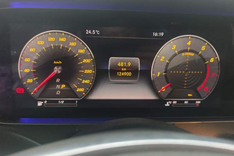Used Mercedes-Benz E-Class 2018 E 320 L Sport 4MATIC Odometer Close Up