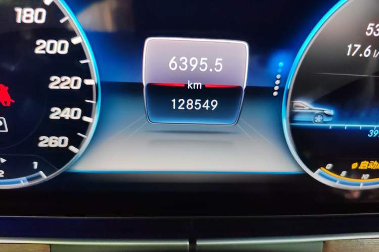 Used Mercedes-Benz E-Class 2018 Facelift E 300 L Luxury Edition Odometer Close Up