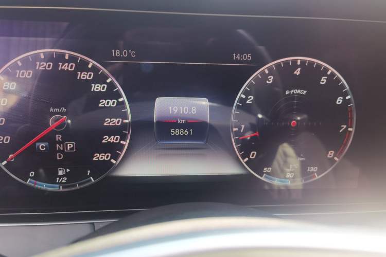 Used Mercedes-Benz E-Class 2018 E 200 L Sport 4MATIC Odometer Close Up