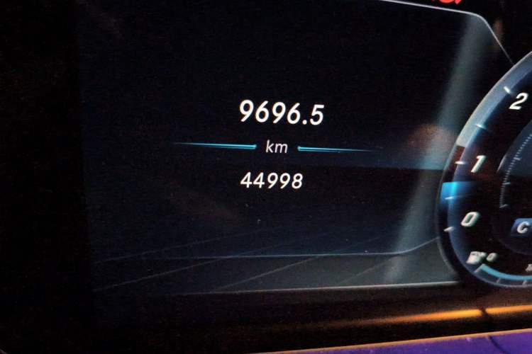 Used Mercedes-Benz E-Class 2018 Facelift E 200 L Odometer Close Up