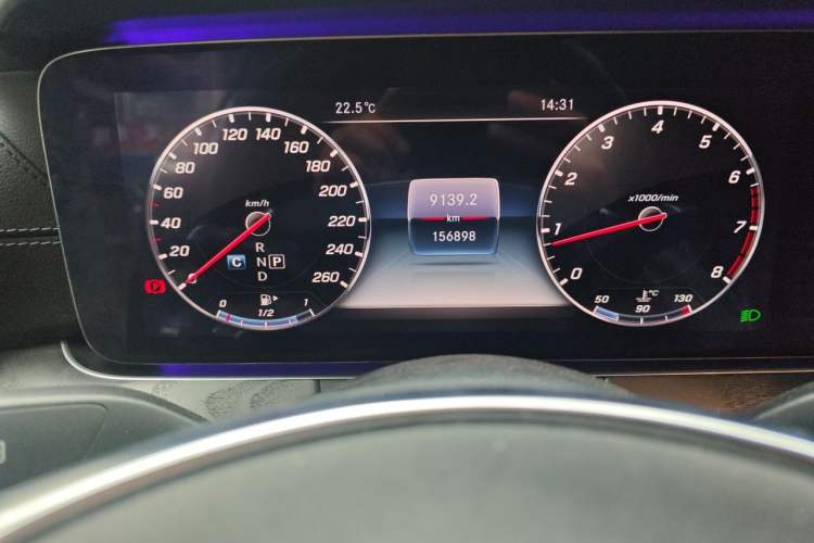 Used Mercedes-Benz E-Class 2018 Facelift E 200 L Sport Edition Odometer Close Up