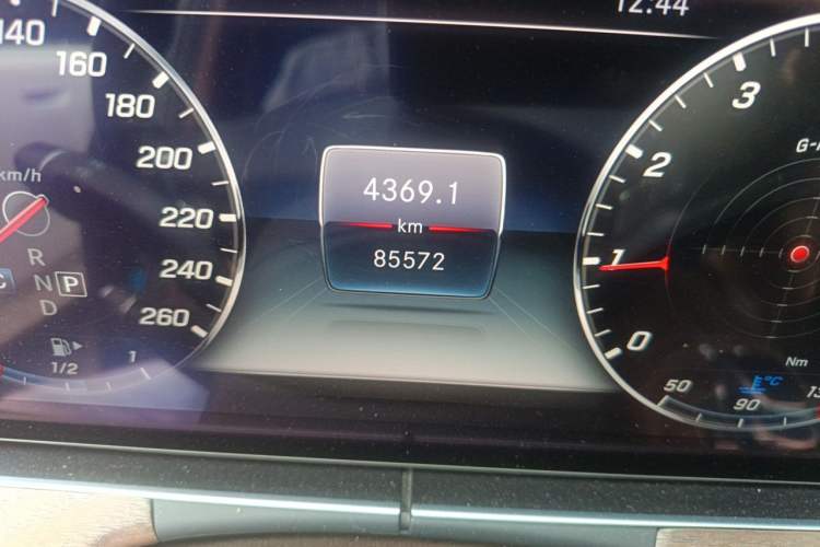 Used Mercedes-Benz E-Class 2018 E 300 L Luxury Model Odometer Close Up