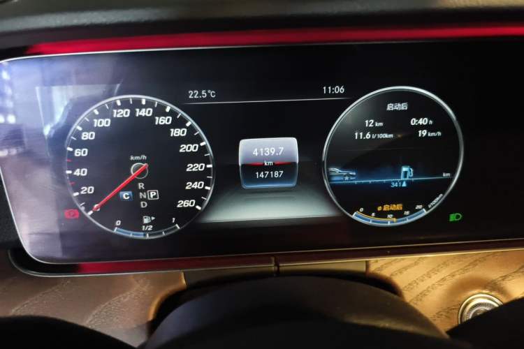 Used Mercedes-Benz E-Class 2018 Facelift E 300 L Luxury Edition Odometer Close Up