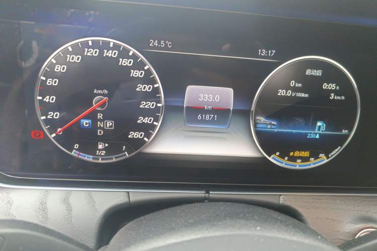 Used Mercedes-Benz E-Class 2018 E 200 L Sport Edition Odometer Close Up