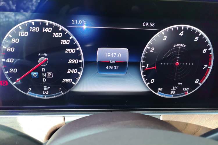 Used Mercedes-Benz E-Class 2018 Facelift E 200 L 4MATIC Odometer Close Up
