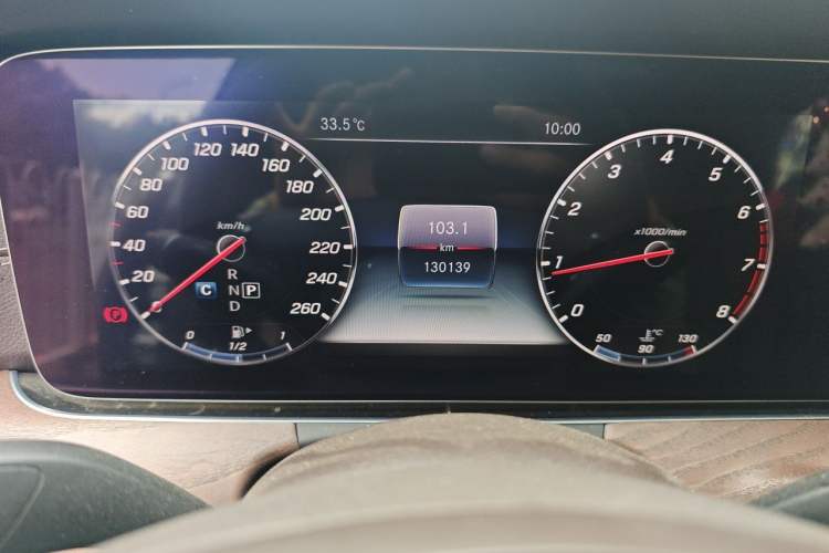 Used Mercedes-Benz E-Class 2018 Facelift E 300 L Luxury Edition Odometer Close Up
