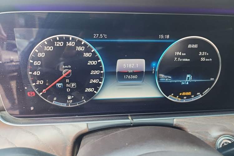 Used Mercedes-Benz E-Class 2018 Facelift E 200 L Odometer Close Up