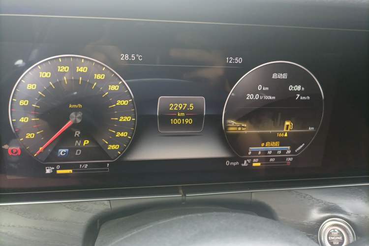 Used Mercedes-Benz E-Class 2018 Facelift E 200 L Sport 4MATIC Odometer Close Up