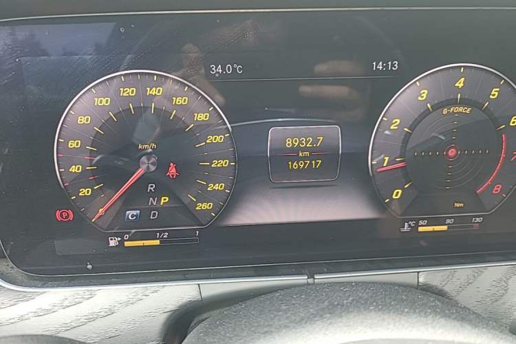 Used Mercedes-Benz E-Class 2018 Facelift E 200 L Sport Edition Odometer Close Up