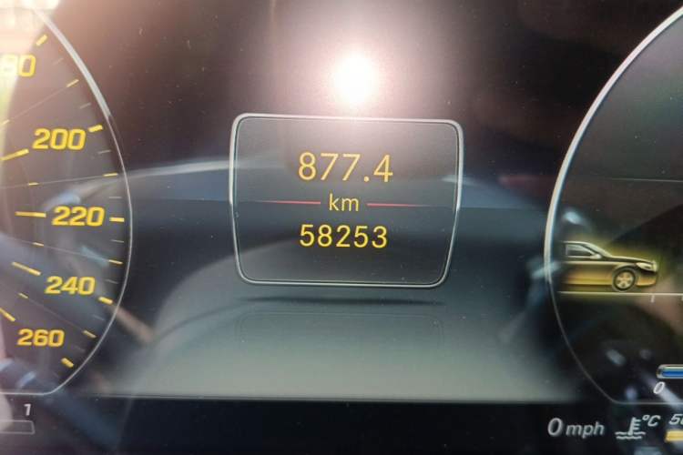 Used Mercedes-Benz E-Class 2018 Facelift E 200 L Sport 4MATIC Odometer Close Up