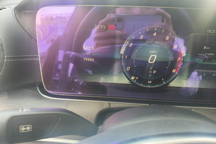 Used Mercedes-Benz E-Class 2018 Restyled E 300 L Sport Luxury Edition Odometer Close Up