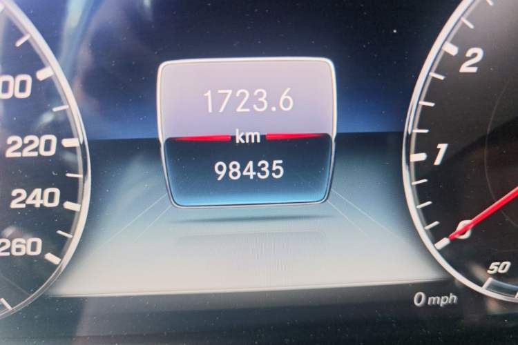 Used Mercedes-Benz E-Class 2018 Facelift E 200 L 4MATIC Odometer Close Up