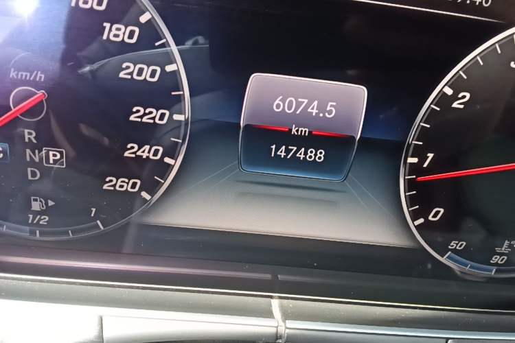 Used Mercedes-Benz E-Class 2018 Restyled E 300 L Sport Luxury Edition Odometer Close Up
