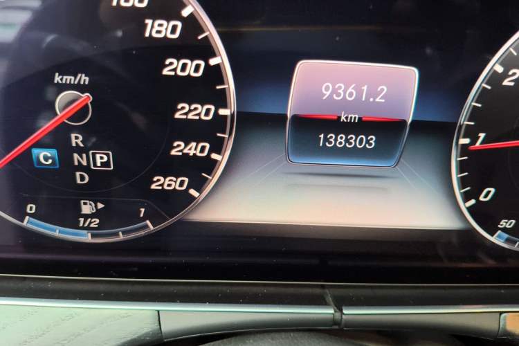 Used Mercedes-Benz E-Class 2018 Facelift E 200 L Sport Edition Odometer Close Up