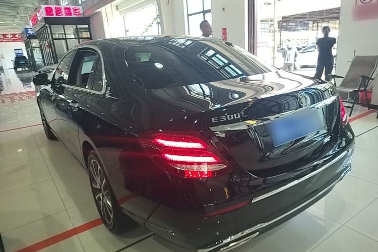 Used Mercedes-Benz E-Class 2018 Facelift E 200 L 4MATIC Rear Left 45 Deg