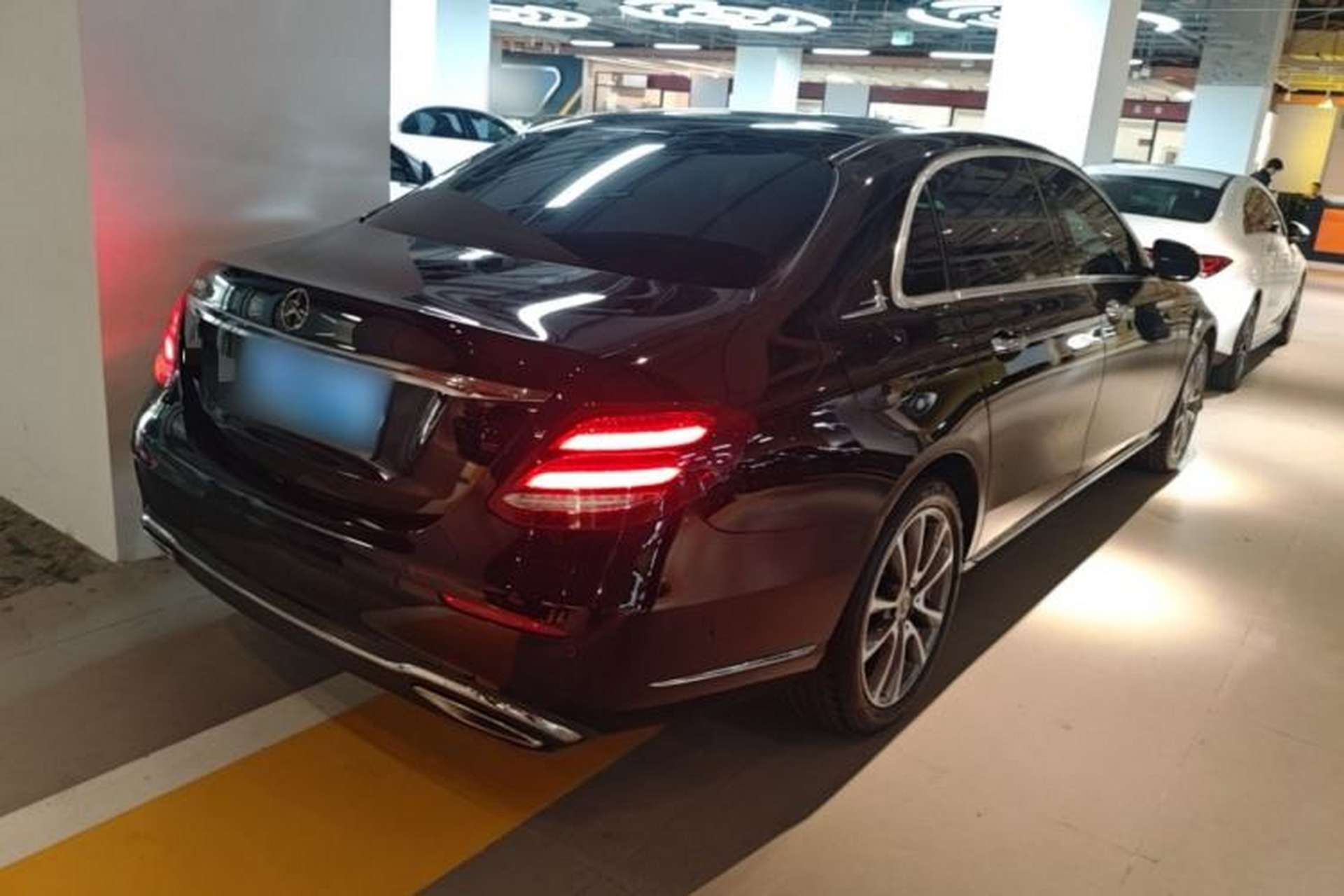 Used Mercedes-Benz E-Class 2018 E 300 L Luxury Model Rear Right 45 Deg