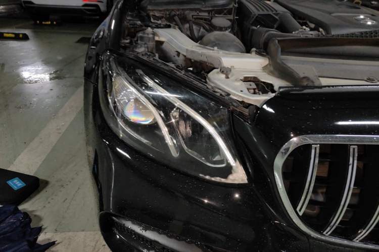 Used Mercedes-Benz E-Class 2018 Restyled E 300 L Sport Luxury Edition Right Front Headlight