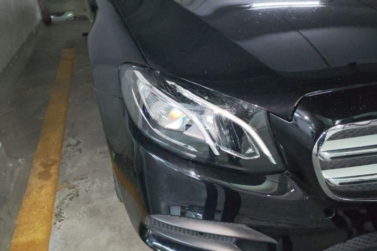 Used Mercedes-Benz E-Class 2018 Restyled E 300 L Sporty and Stylish Edition Right Front Headlight