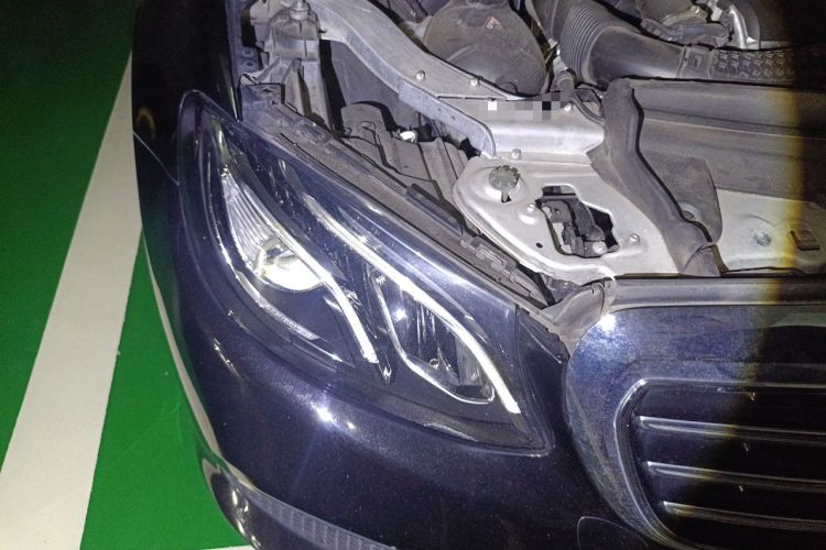 Used Mercedes-Benz E-Class 2018 Facelifted E 300 L Stylish Version Right Front Headlight