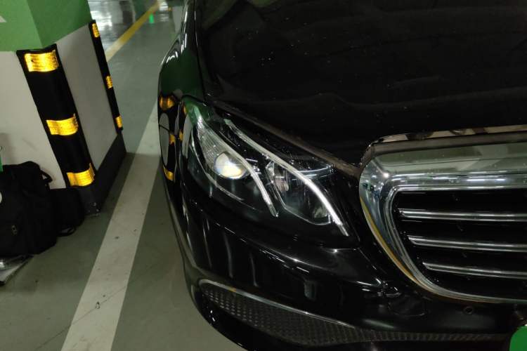 Used Mercedes-Benz E-Class 2018 E 200 L Right Front Headlight