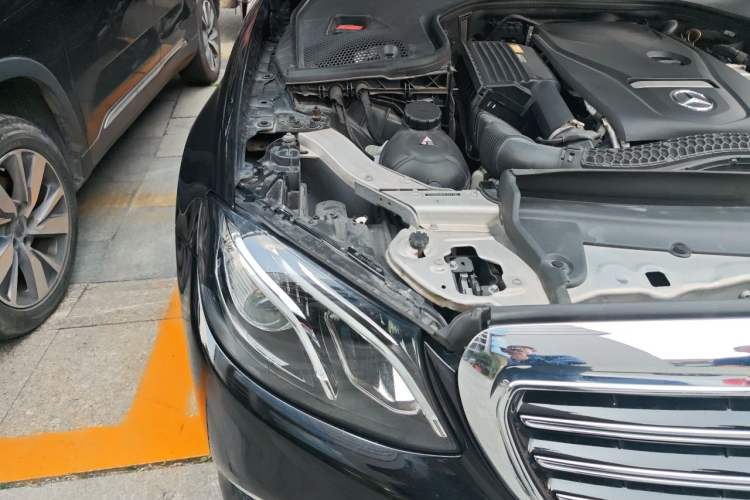 Used Mercedes-Benz E-Class 2018 Facelift E 300 L Luxury Edition Right Front Headlight