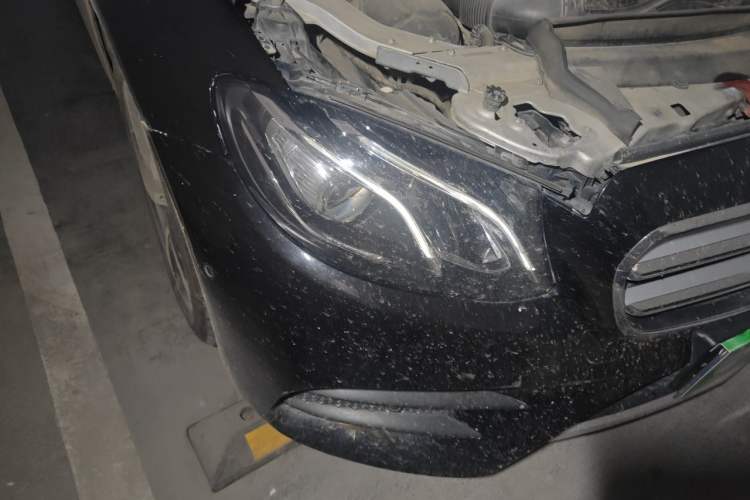 Used Mercedes-Benz E-Class 2018 E 300 L Sport Luxury Edition Right Front Headlight