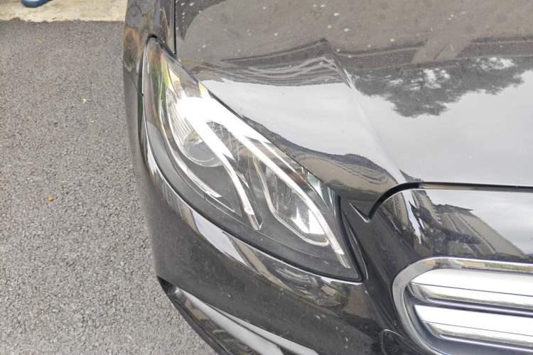 Used Mercedes-Benz E-Class 2018 E 300 L Sporty and Stylish Model Right Front Headlight
