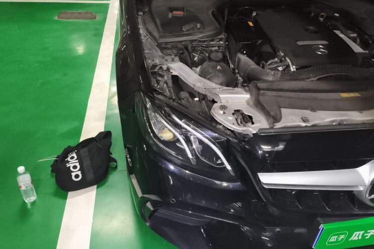 Used Mercedes-Benz E-Class 2018 Restyled E 300 L Sporty and Stylish Edition Right Front Headlight