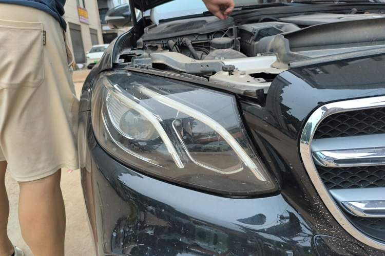 Used Mercedes-Benz E-Class 2018 E 300 L Sport Luxury Edition Right Front Headlight
