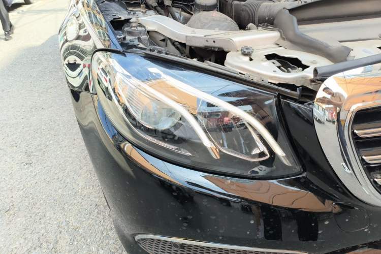 Used Mercedes-Benz E-Class 2018 E 200 L Sport Edition Right Front Headlight