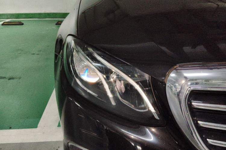 Used Mercedes-Benz E-Class 2018 E 300 L Luxury Model Right Front Headlight