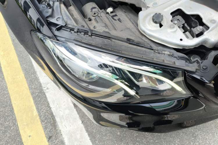 Used Mercedes-Benz E-Class 2018 E 300 L Sport Luxury Edition Right Front Headlight