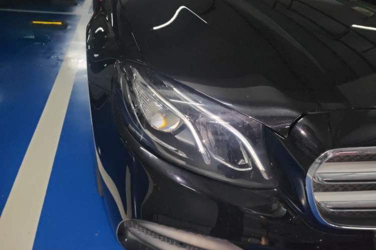 Used Mercedes-Benz E-Class 2018 Restyled E 300 L Sporty and Stylish Edition Right Front Headlight