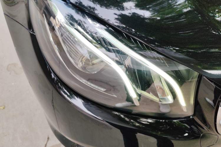 Used Mercedes-Benz E-Class 2018 Facelift E 300 L Luxury Edition Right Front Headlight