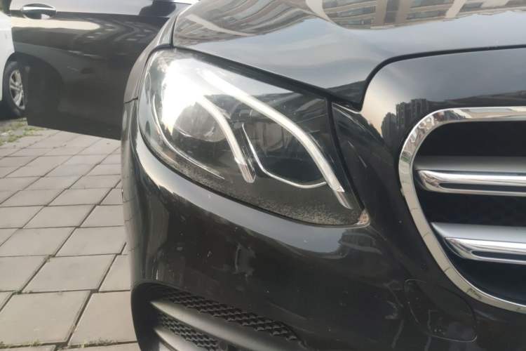 Used Mercedes-Benz E-Class 2018 Facelift E 200 L Sport 4MATIC Right Front Headlight