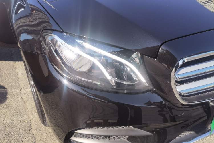 Used Mercedes-Benz E-Class 2018 E 200 L Sport 4MATIC Right Front Headlight