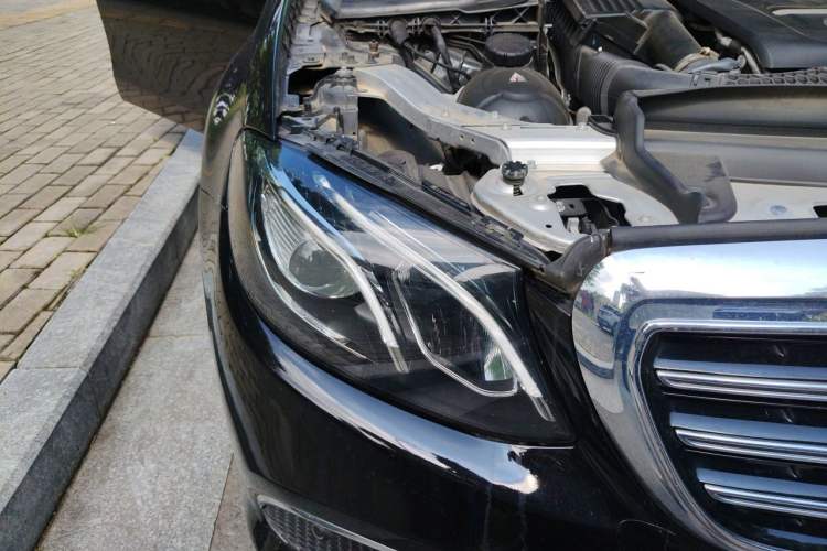Used Mercedes-Benz E-Class 2018 Facelift E 300 L Luxury Edition Right Front Headlight