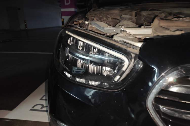 Used Mercedes-Benz E-Class 2018 E 200 L Right Front Headlight
