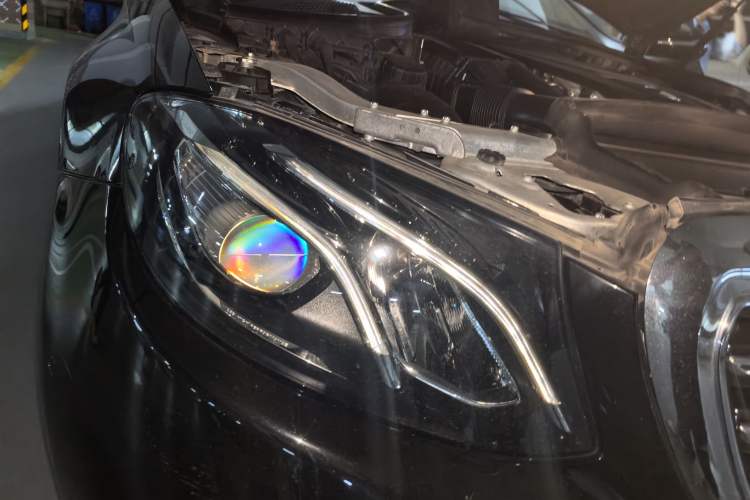 Used Mercedes-Benz E-Class 2018 Facelifted E 300 L Stylish Version Right Front Headlight