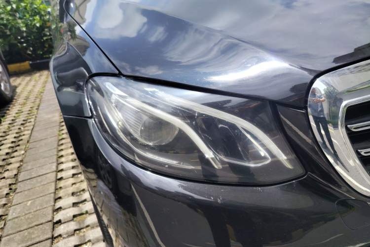 Used Mercedes-Benz E-Class 2018 Facelifted E 300 L Stylish Version Right Front Headlight